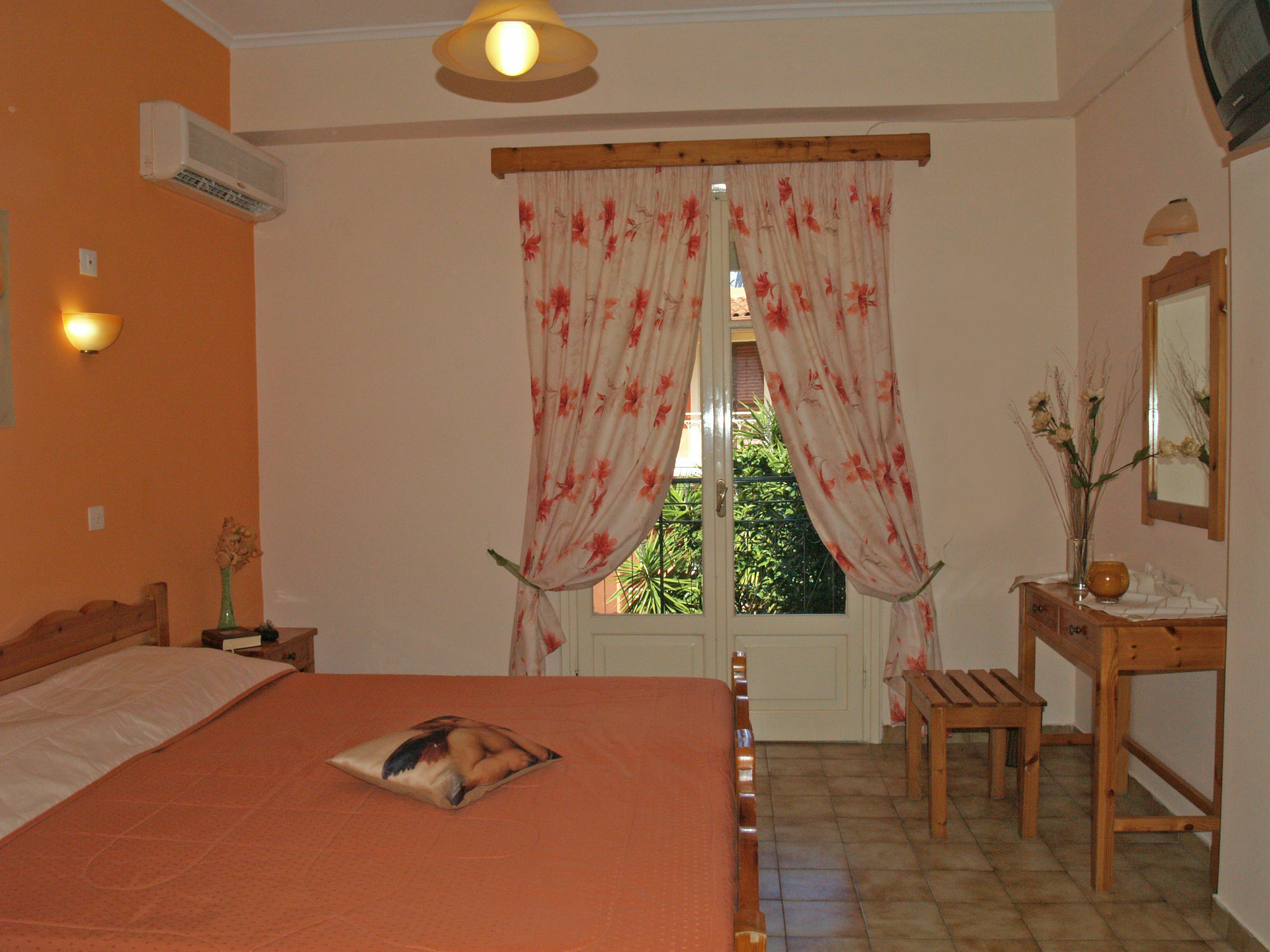 Appart hôtel Elli Marina And 2*